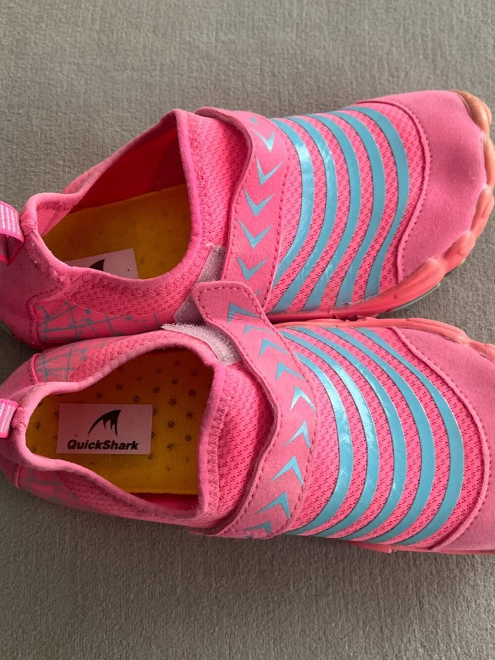 Quick Shark Unisex Pink & Blue Water Shoes Size EU 34 US 2.5-3
